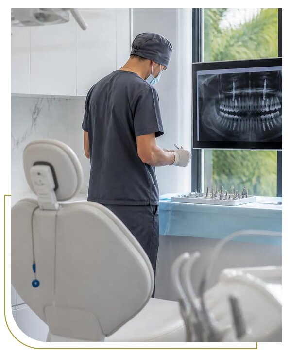 Организация имплантации зубов на Пхукете для клиентов из Переславля-Залесского